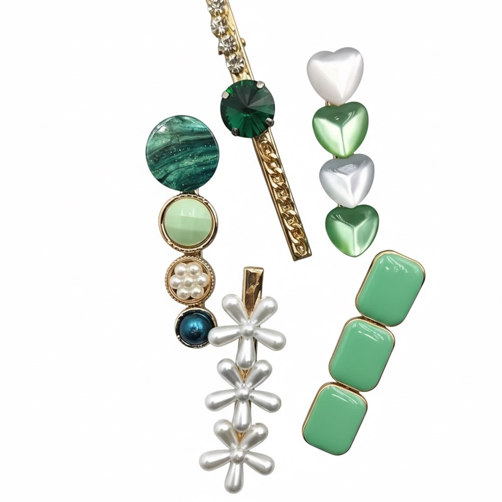 Elegant Green and Gold Women's Earrings Set
